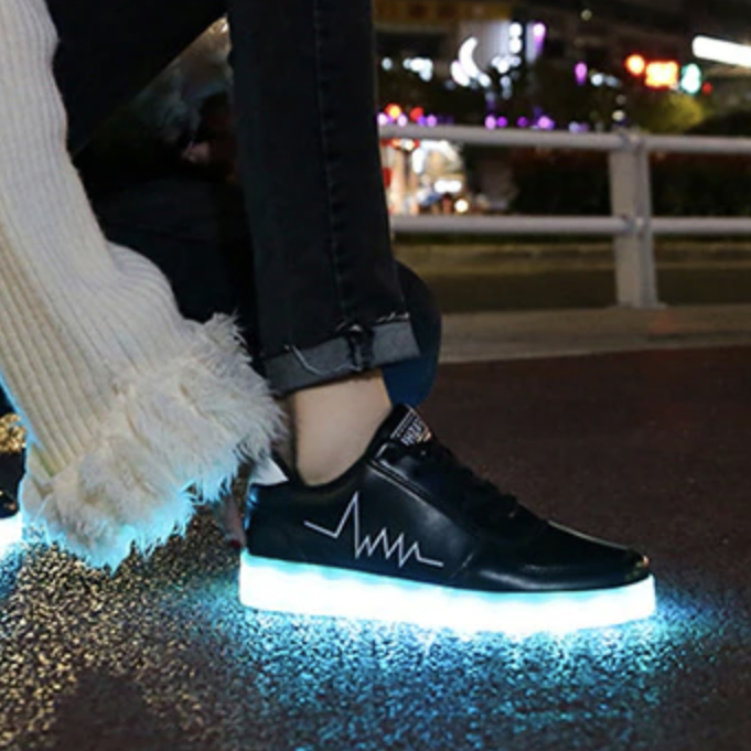 Light shoes black sales
