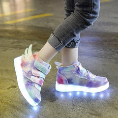 Children Glowing Sneakers Available In Different Sizes